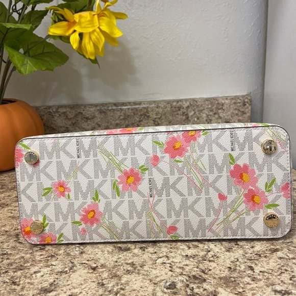 Michael Kors Cindy Floral Satchel - Picture 4 of 6